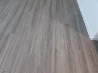 Photo #6: 2535311 Listing