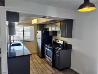 Photo #4: 2535315 Listing 