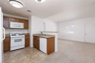 Photo #3: 2535316 Listing 