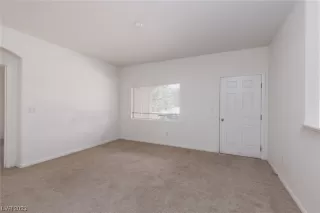 Photo #5: 2535316 Listing 