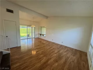 Photo #1: 2535320 Listing 