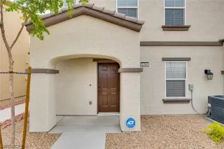 Photo #2: 2535358 Listing 