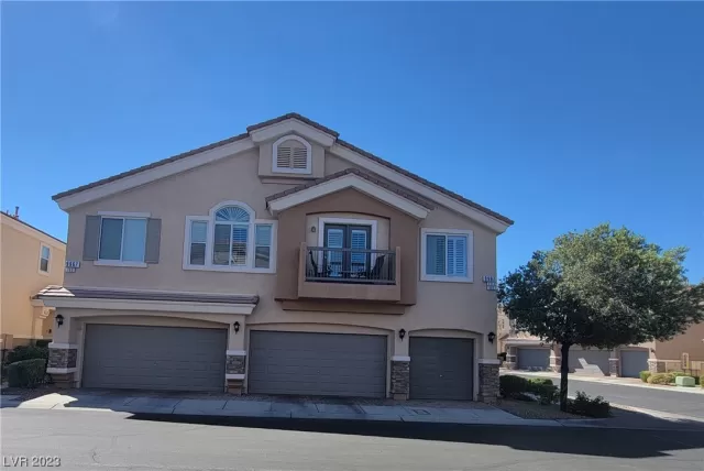 MLS: 2535367 Condo For Sale