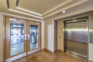 Photo #5: 2535402 Listing 