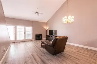 Photo #5: 2535421 Listing