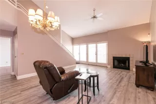 Photo #6: 2535421 Listing