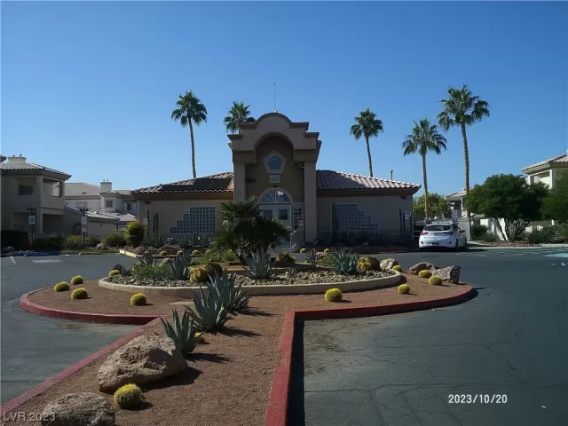 MLS: 2535423 Condo For Sale
