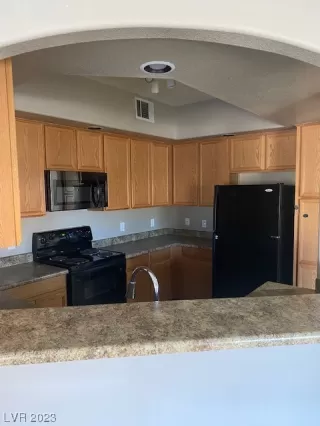 Photo #4: 2535428 Listing 