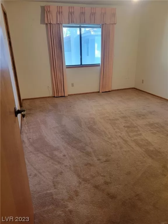 MLS: 2535502 Condo For Sale