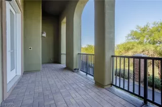 Photo #6: 2535512 Listing