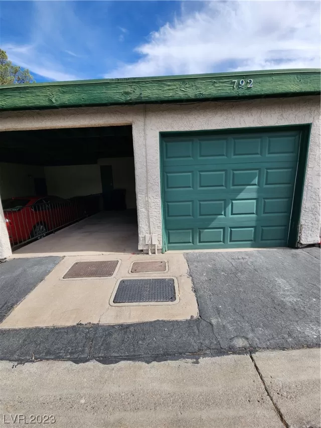 MLS: 2535513 Condo For Sale