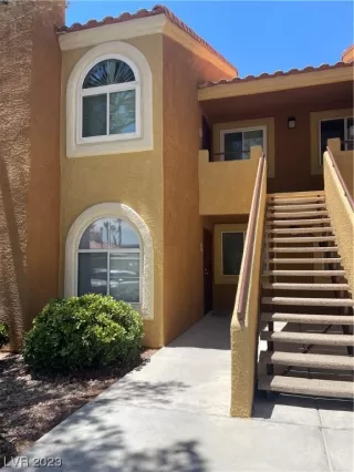 Photo #3: 2535523 Listing