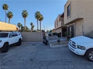 Photo #4: 2535526 Listing