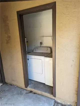 Photo #5: 2535526 Listing