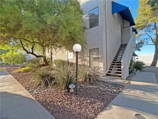 Photo #1: 2535537 Listing