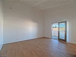 Photo #4: 2535537 Listing