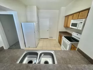 Photo #2: 2535542 Listing 