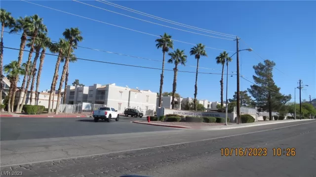 MLS: 2535564 Condo For Sale