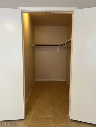 Photo #5: 2535622 Listing 