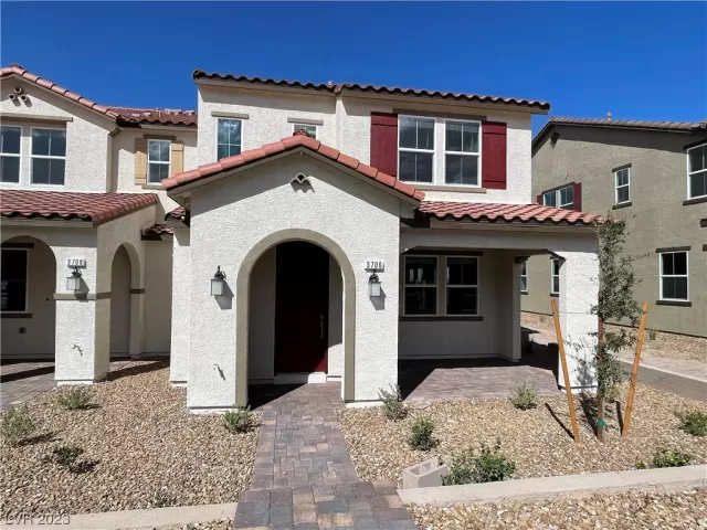 MLS: 2535635 Condo For Sale