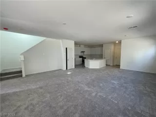 Photo #4: 2535635 Listing