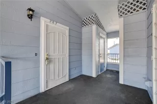 Photo #2: 2535655 Listing