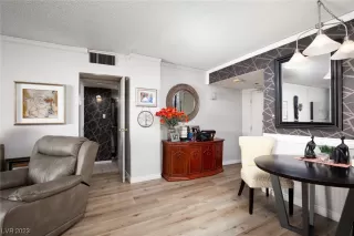 Photo #3: 2535673 Listing 