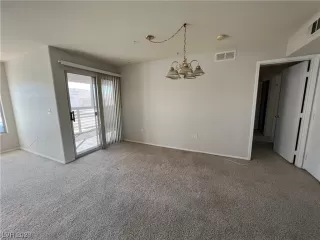 Photo #4: 2535703 Listing 