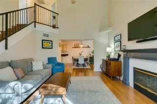 Photo #6: 2535710 Listing 