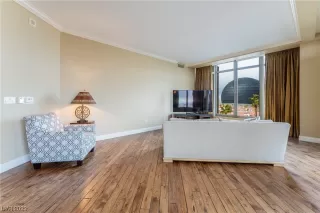 Photo #3: 2535722 Listing 