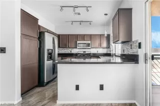 Photo #5: 2535734 Listing 