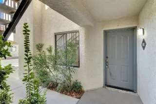 Photo #1: 2535738 Listing 