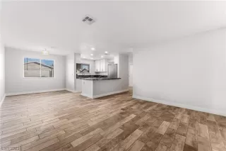 Photo #4: 2535740 Listing 