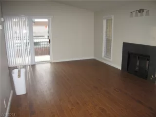 Photo #3: 2535752 Listing 