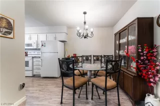 Photo #5: 2535769 Listing