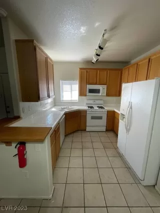 Photo #3: 2535835 Listing 