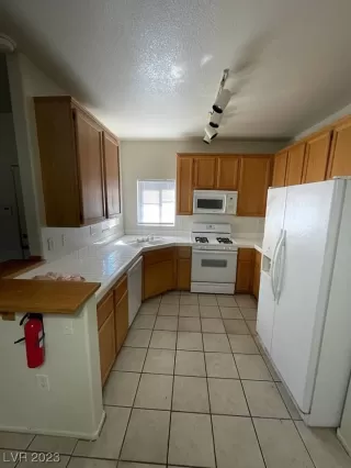 Photo #6: 2535835 Listing 