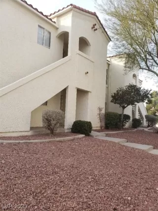 Photo #1: 2535840 Listing 