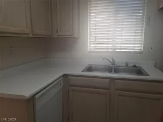 Photo #6: 2535840 Listing 