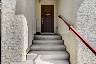 Photo #2: 2535873 Listing