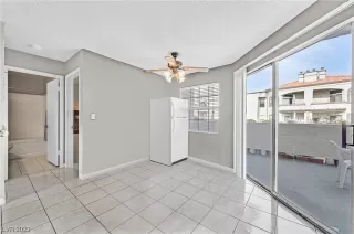 Photo #6: 2535875 Listing