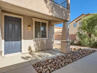 Photo #3: 2535898 Listing