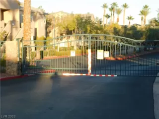 Photo #1: 2535920 Listing