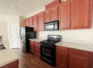 Photo #4: 2535949 Listing 