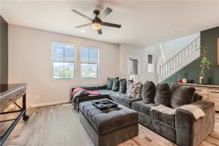 Photo #4: 2535951 Listing 