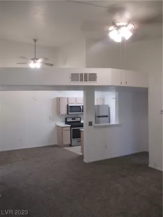 Photo #2: 2535957 Listing 