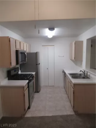 Photo #5: 2535957 Listing 