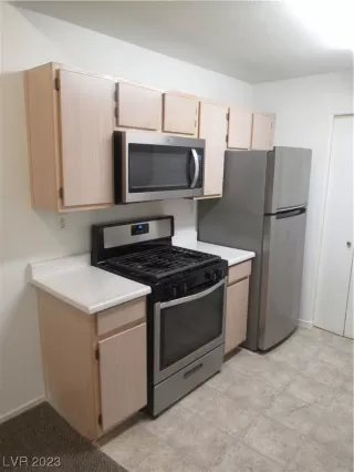 Photo #6: 2535957 Listing 