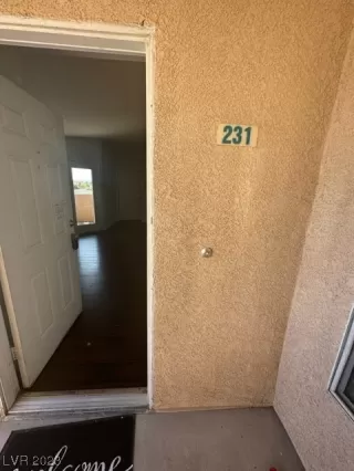 Photo #1: 2535959 Listing 