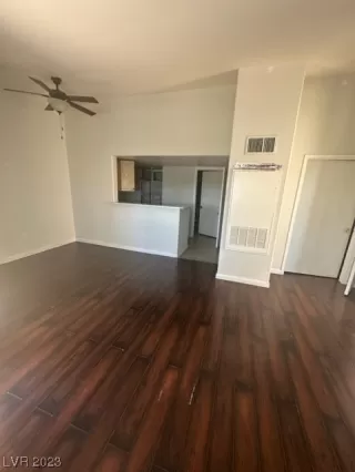 Photo #3: 2535959 Listing 